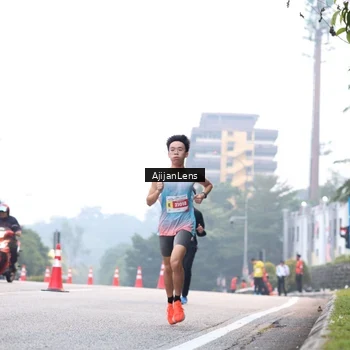 Runner Photo 7064238