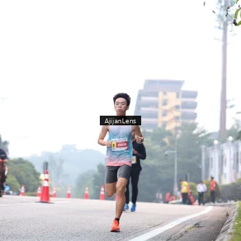Runner Photo 7064239