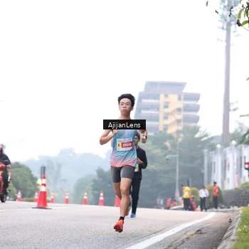 Runner Photo 7064242