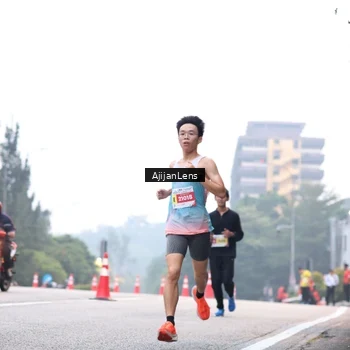 Runner Photo 7064250