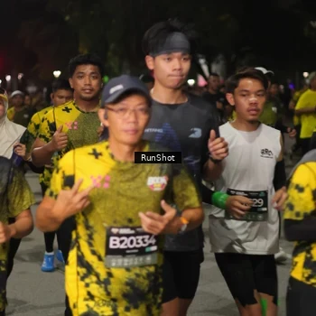 Runner Photo 7064251