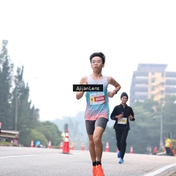 Runner Photo 7064255