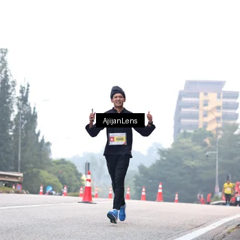 Runner Photo 7064263