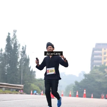 Runner Photo 7064271