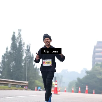 Runner Photo 7064272