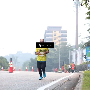 Runner Photo 7064290