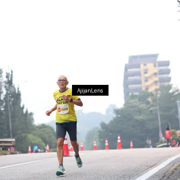 Runner Photo 7064311