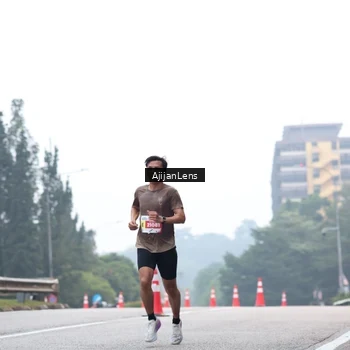 Runner Photo 7064342