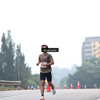 Runner Photo 7064349