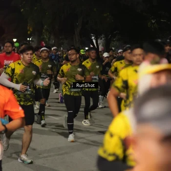 Runner Photo 7064351