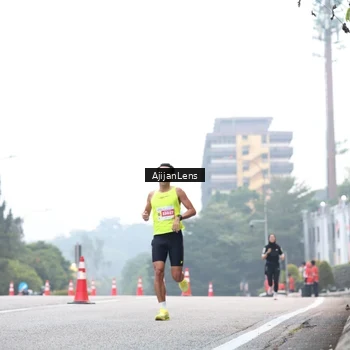 Runner Photo 7064362