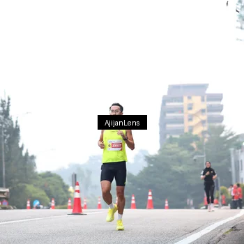 Runner Photo 7064363