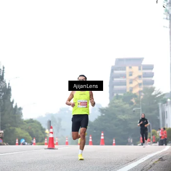 Runner Photo 7064364