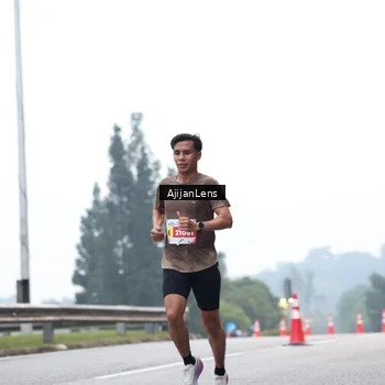 Runner Photo 7064367