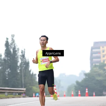 Runner Photo 7064380