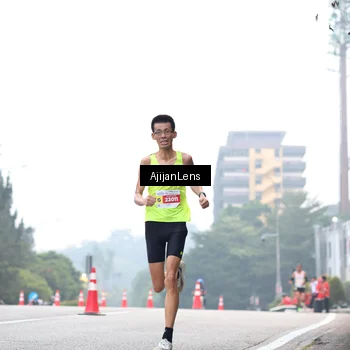 Runner Photo 7064410