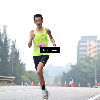 Runner Photo 7064423