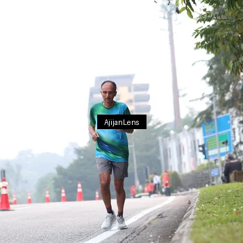 Runner Photo 7064454
