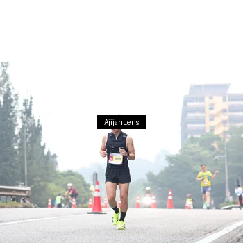 Runner Photo 7064457