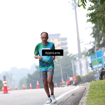 Runner Photo 7064459