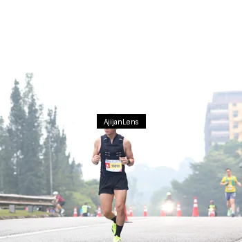 Runner Photo 7064461