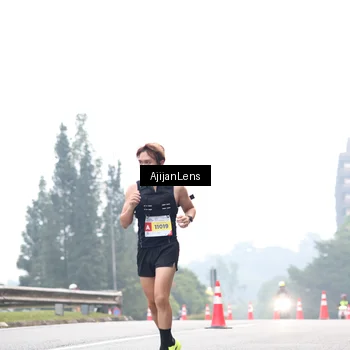 Runner Photo 7064463