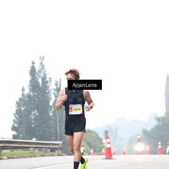 Runner Photo 7064469