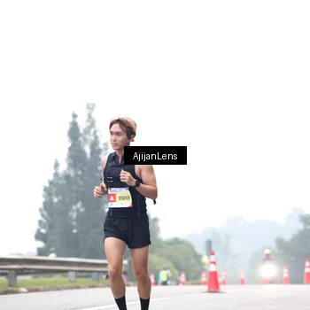 Runner Photo 7064478
