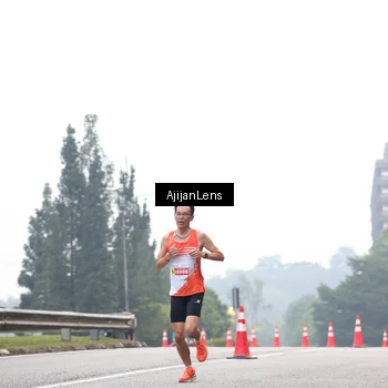 Runner Photo 7064494