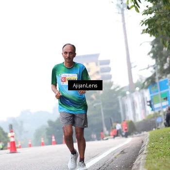 Runner Photo 7064499