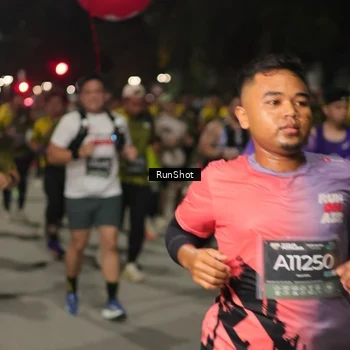 Runner Photo 7064511