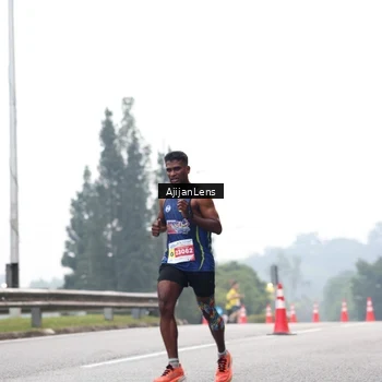 Runner Photo 7064527