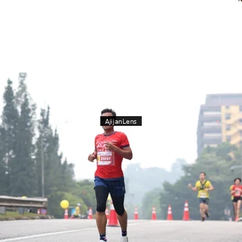 Runner Photo 7064533