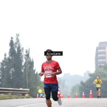 Runner Photo 7064534