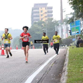 Runner Photo 7064540