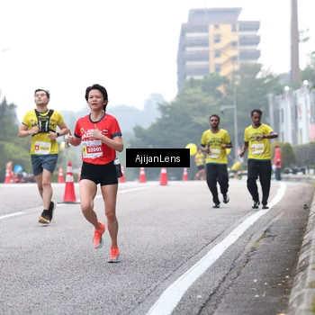 Runner Photo 7064559