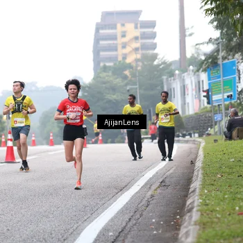 Runner Photo 7064574