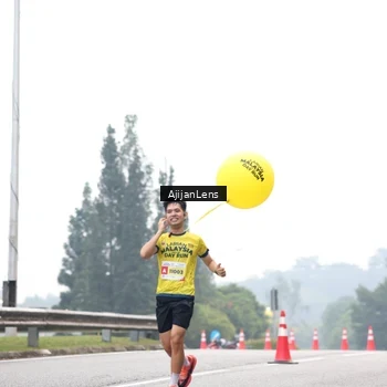 Runner Photo 7064589