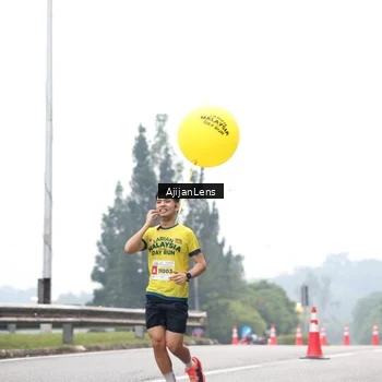 Runner Photo 7064604