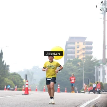 Runner Photo 7064605