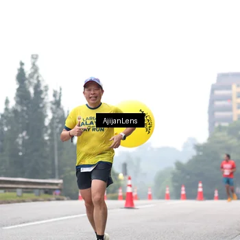Runner Photo 7064618