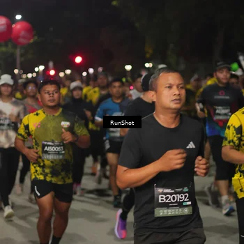 Runner Photo 7064624