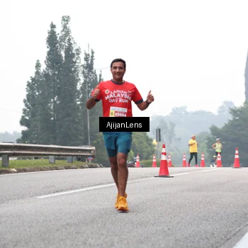Runner Photo 7064625