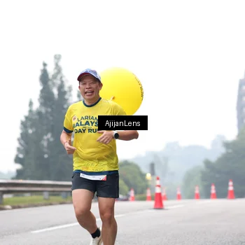 Runner Photo 7064626
