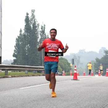 Runner Photo 7064635