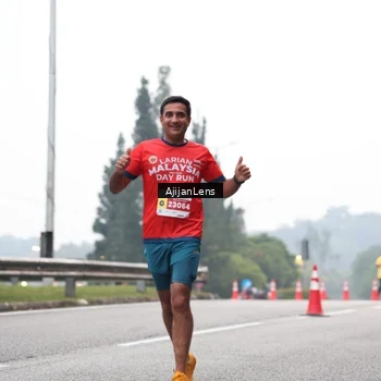 Runner Photo 7064641