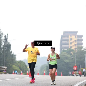 Runner Photo 7064653