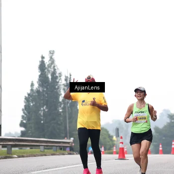 Runner Photo 7064657