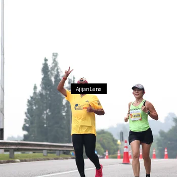 Runner Photo 7064658