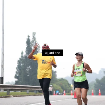 Runner Photo 7064664